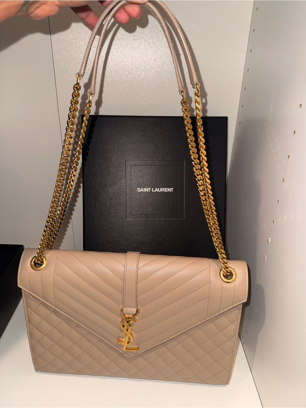 Saint Laurent Beige Quilted Leather Shoulder Bag with Gold YSL Logo - Picture 6 of 10